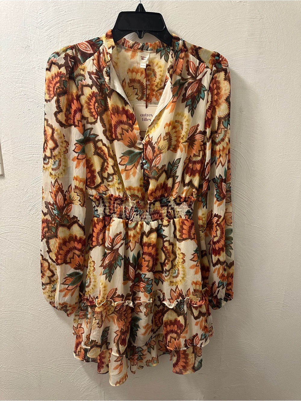 NWT Autres Filles Womens Ivory Floral Smocked Mini Dress X-Small - Picture 3 of 10